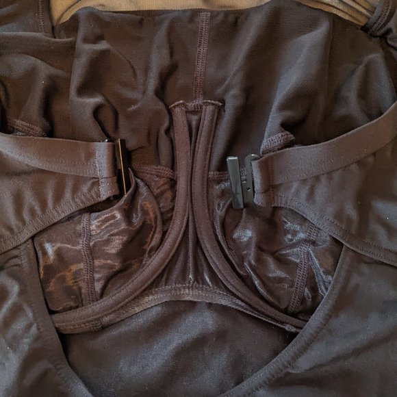 32H Speedo Iris Sports Swimsuit | Black - Picture 6 of 7